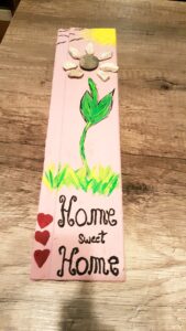 Home Schild, April 19